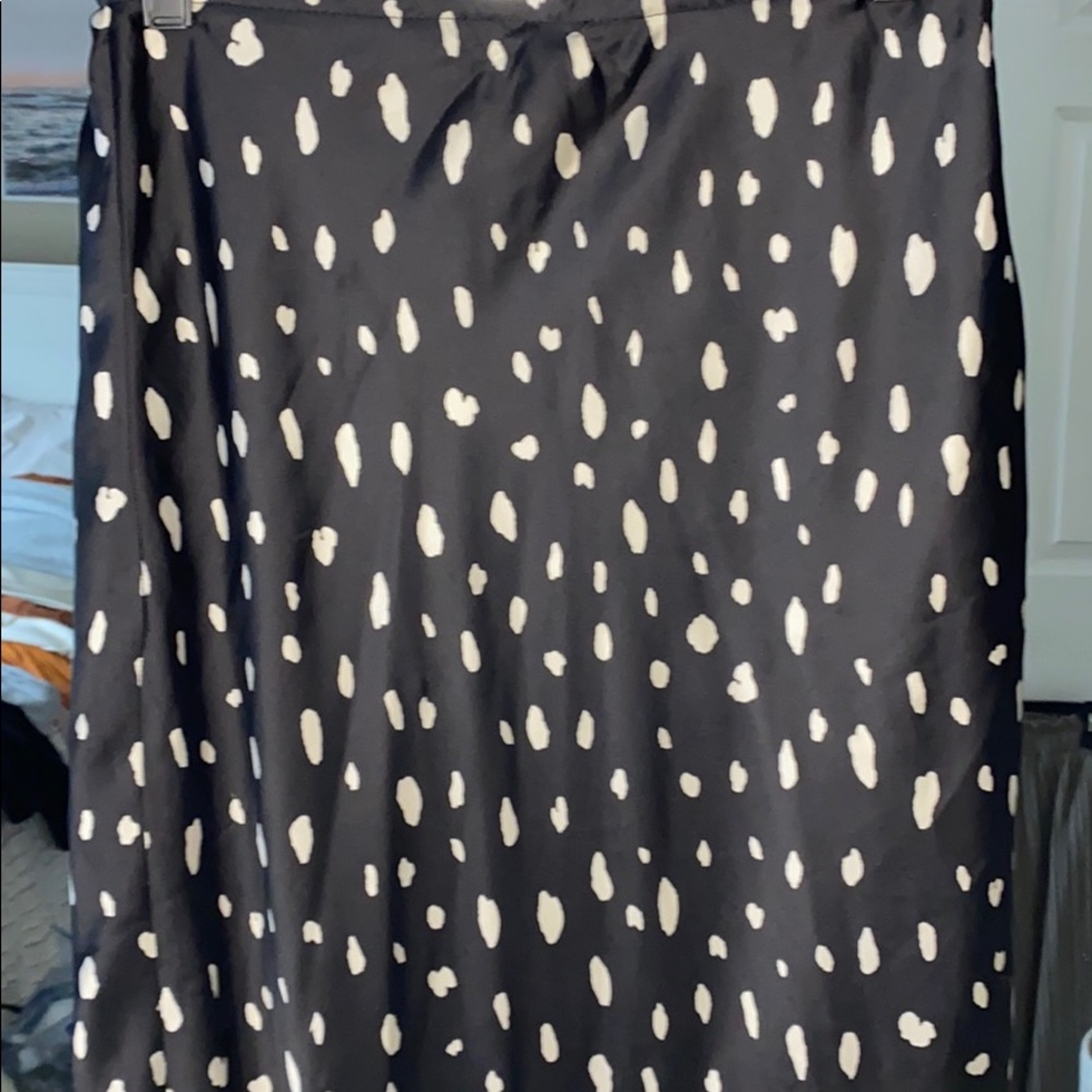 Silky Midi Skirt with Dots